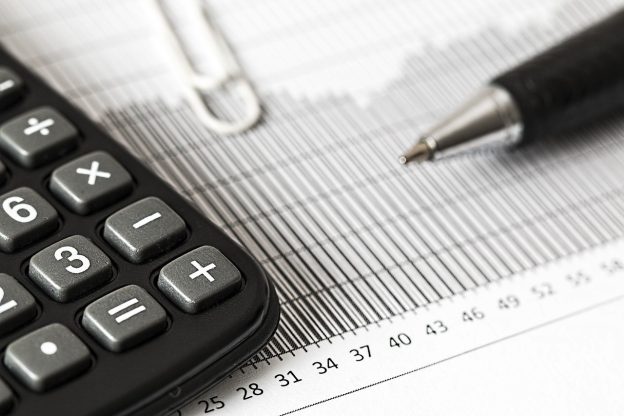 Calculator Calculation Insurance  - stevepb / Pixabay